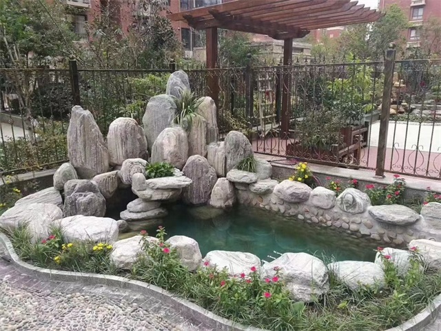 惠东济南别墅庭院假山鱼池